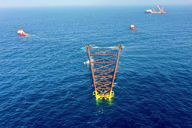 亞洲第一深水導管架“海基一號”海上安裝就位(wèi) 亞洲第一深水導(dǎo)管架“海基一號”海(hǎi)上安裝就位