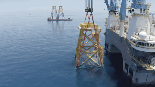 全球首台“導(dǎo)管架風機 網(wǎng)箱”風漁融合一體化裝備順利完成海上安裝(zhuāng) 全球首台“導管架風機 網箱”風漁融(róng)合一體(tǐ)化裝備(bèi)順(shùn)利完成海上(shàng)安裝