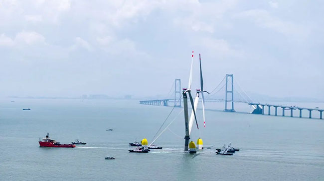 大國重器!全球最(zuì)大漂浮(fú)式風電平台啟航出海 大國(guó)重器!全球最大漂浮式風電平台(tái)啟航出海