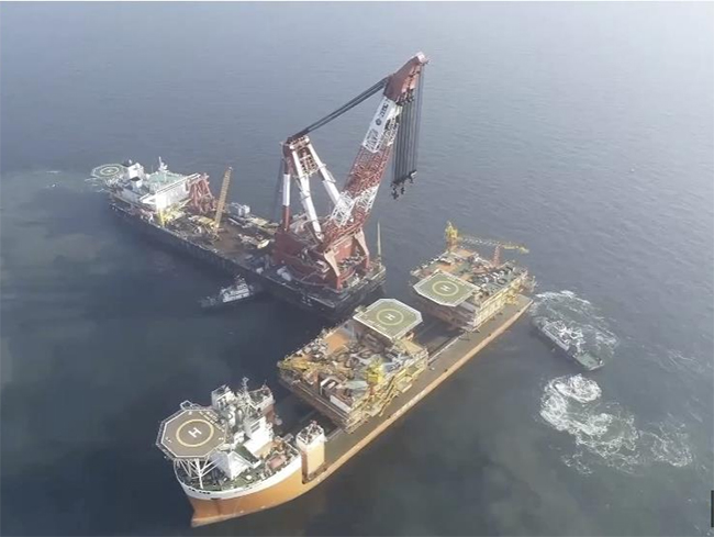 我(wǒ)國最大規模海上油田群岸電(diàn)工程(chéng)項目全麵竣工 我國(guó)最大規模海上油田(tián)群岸電工程項(xiàng)目全麵竣工