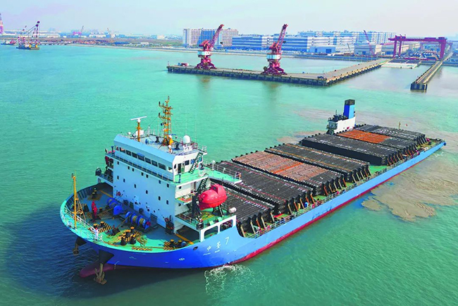 天津智能製造基地最(zuì)大導管架完成裝船作業 天津智能製造(zào)基地最大導管架完成裝船作(zuò)業(yè)