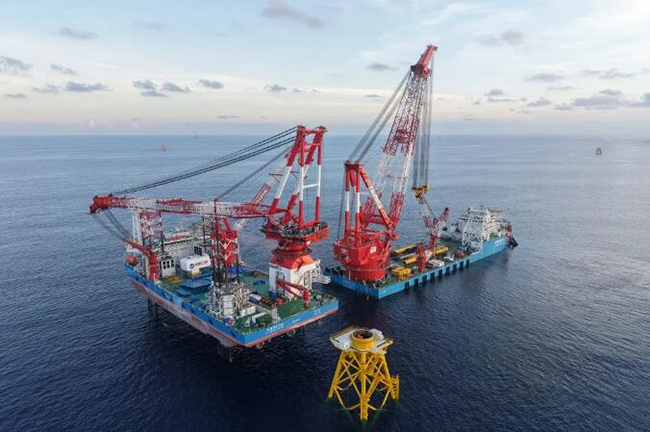 雙“艦”合璧!港航局實現海上風電全流程自主化施工(gōng) 雙“艦”合璧!港航局實現海上風電全流程自主化施(shī)工