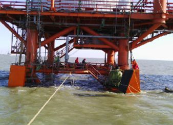 中信能源天時集團月東油田海上采油平台A1、A2靠船件設計、製作、現場安裝（zhuāng）項目（mù）（2013年--天時（shí）集團）