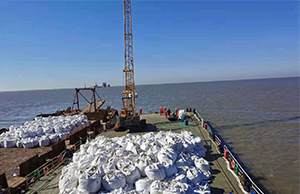 月東油（yóu）田海底管道懸空裸露治理工程開工！