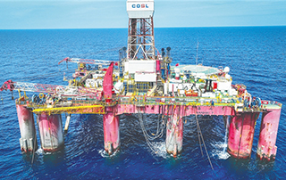 我國首（shǒu）套國產化深水水下采油樹（shù）完成海底安裝