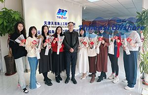 柔肩擔重任，巾幗綻芳華——3.8女神節快樂