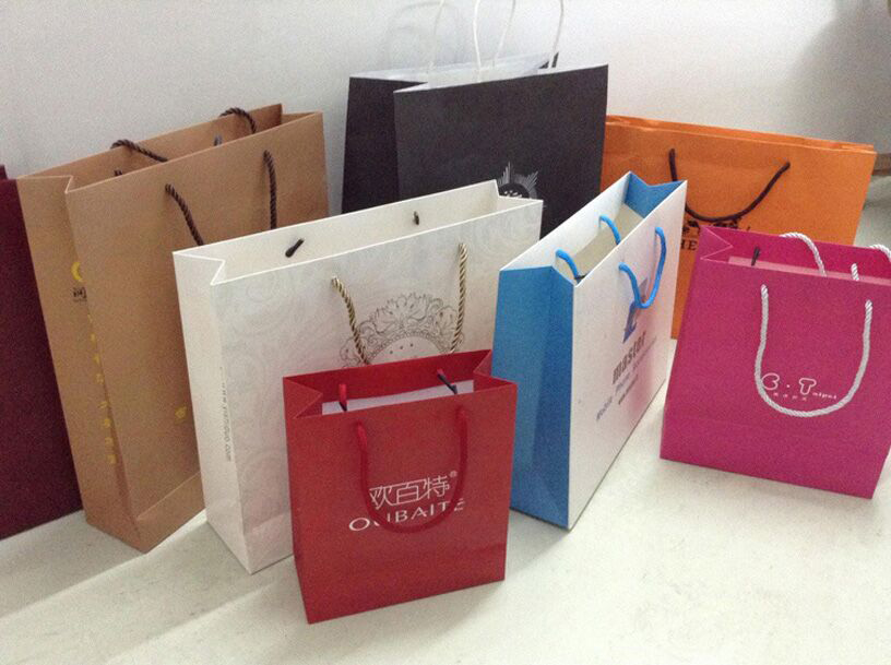 禮（lǐ）品紙袋生產中常用的幾種（zhǒng）膠水